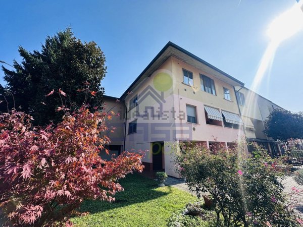 appartamento in vendita a Castiraga Vidardo in zona Vidardo