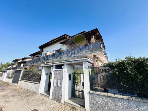 appartamento in vendita a Castiraga Vidardo