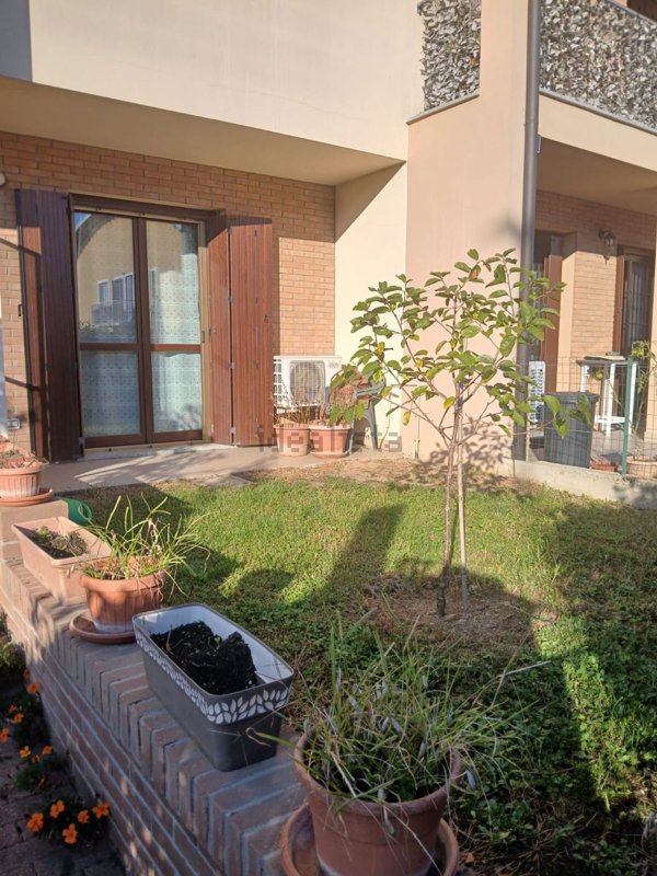 appartamento in vendita a Castiraga Vidardo