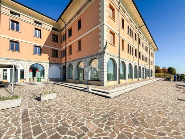 negozio in vendita a Castiraga Vidardo in zona Castiraga