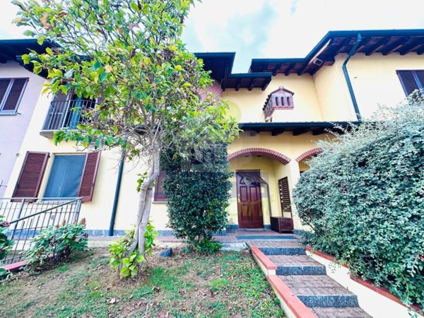 casa indipendente in vendita a Castiraga Vidardo