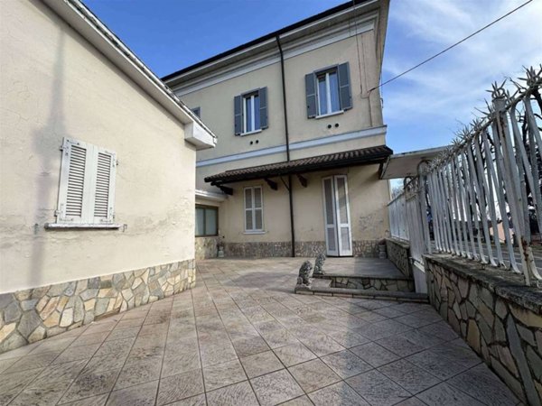 casa indipendente in vendita a Castiraga Vidardo