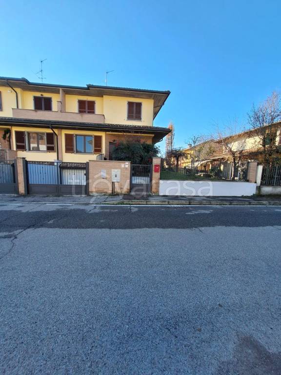 casa indipendente in vendita a Castiraga Vidardo