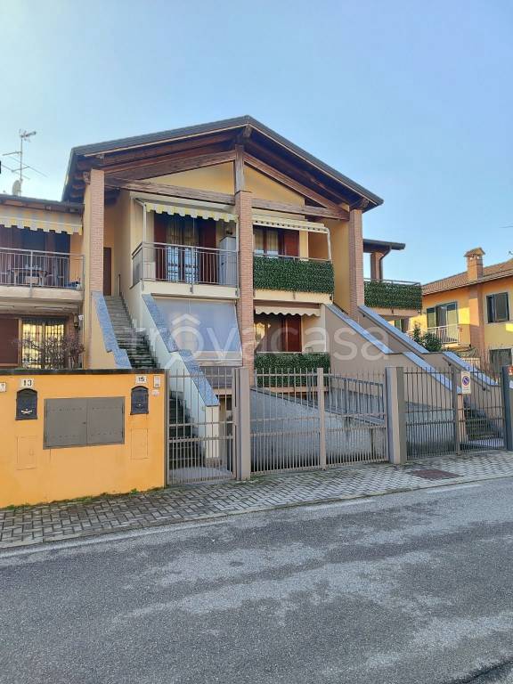 appartamento in vendita a Castiraga Vidardo