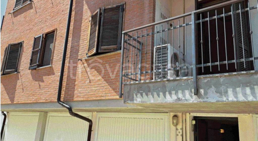 appartamento in vendita a Castiraga Vidardo in zona Castiraga