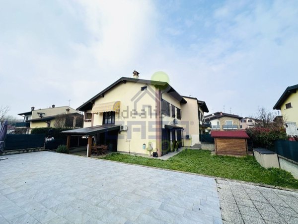 appartamento in vendita a Castiraga Vidardo in zona Vidardo