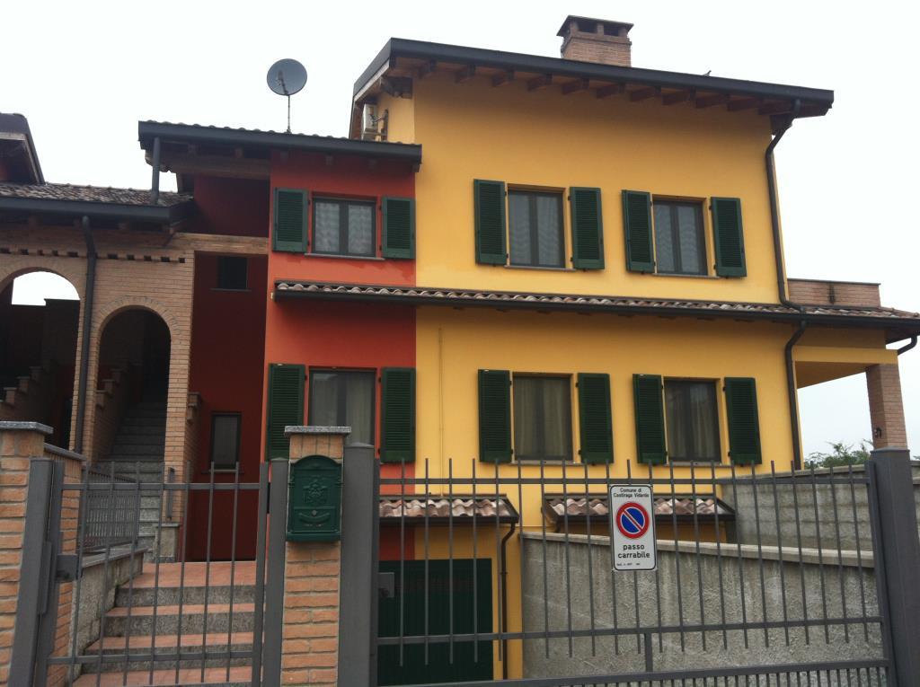 appartamento in vendita a Castiraga Vidardo in zona Vidardo