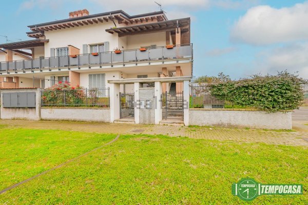 appartamento in vendita a Castiraga Vidardo