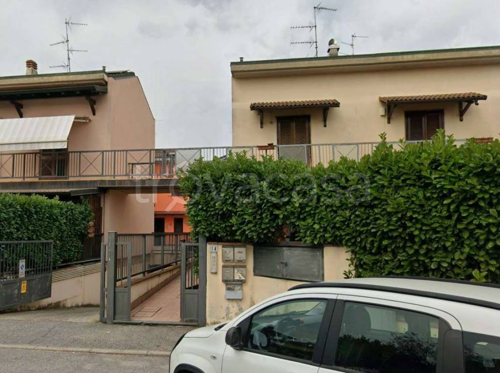 casa indipendente in vendita a Castiraga Vidardo in zona Vidardo