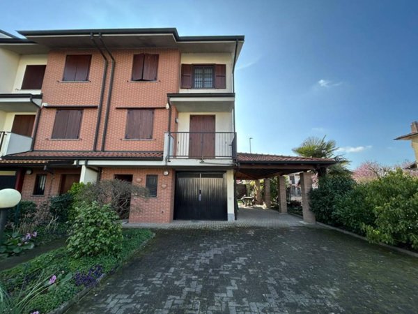 casa indipendente in vendita a Castiraga Vidardo