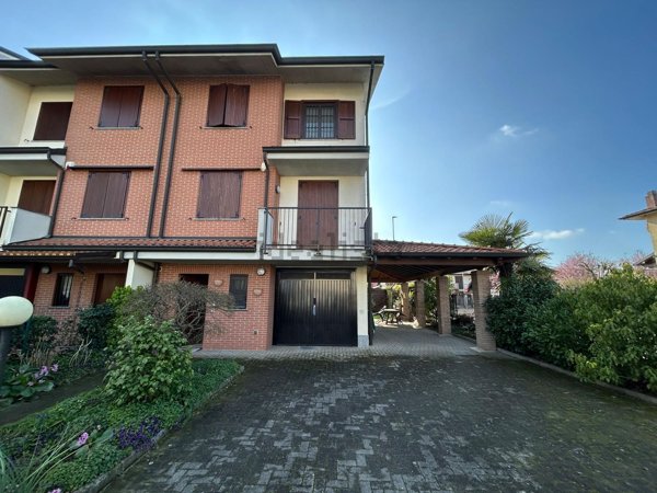 casa indipendente in vendita a Castiraga Vidardo