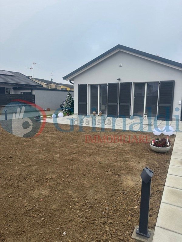 casa indipendente in vendita a Castiraga Vidardo