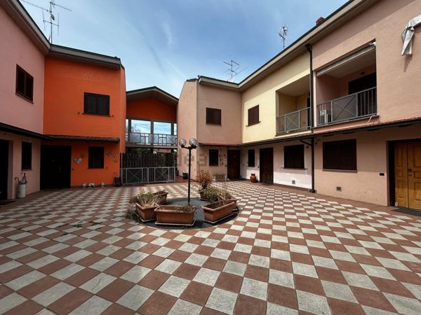 casa indipendente in vendita a Castiraga Vidardo