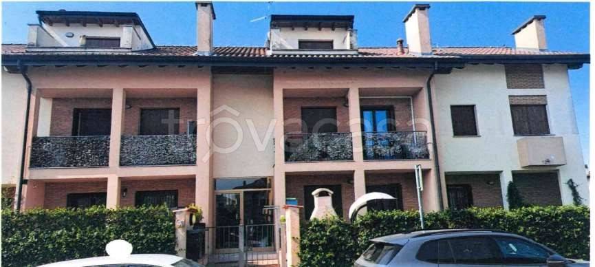 appartamento in vendita a Castiraga Vidardo in zona Vidardo