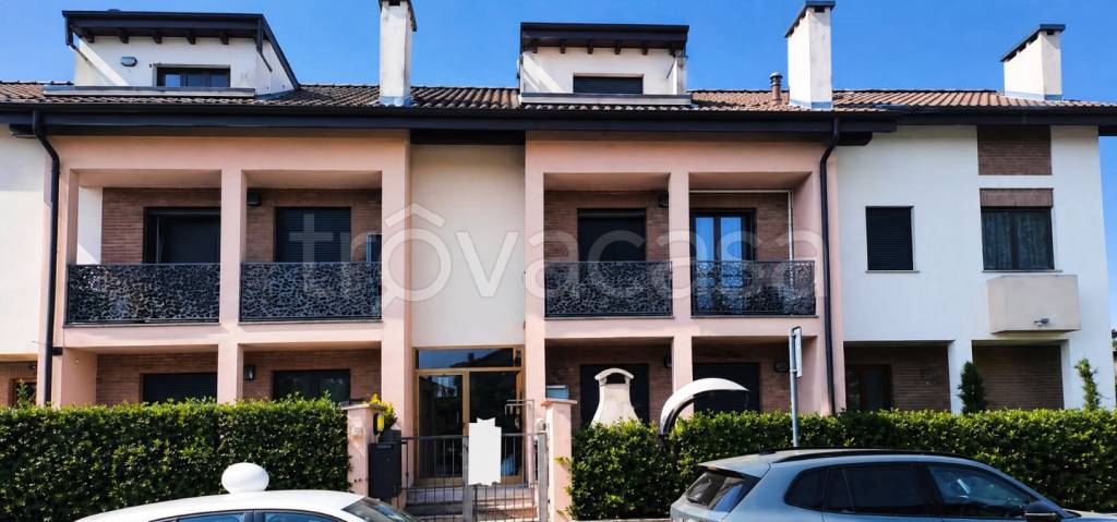 appartamento in vendita a Castiraga Vidardo in zona Vidardo