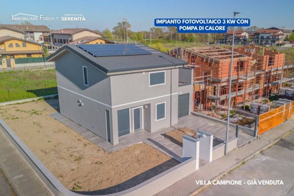 casa indipendente in vendita a Castiraga Vidardo in zona Vidardo