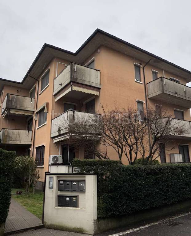 appartamento in vendita a Castiraga Vidardo in zona Vidardo