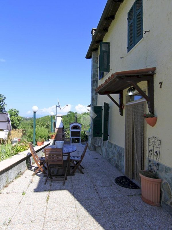 casa indipendente in vendita a Parodi Ligure in zona Cadegualchi