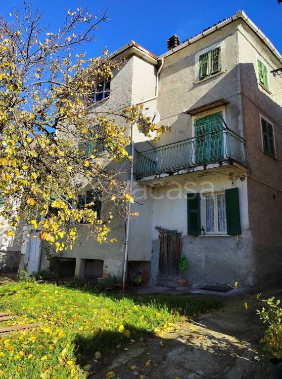 casa indipendente in vendita a Parodi Ligure