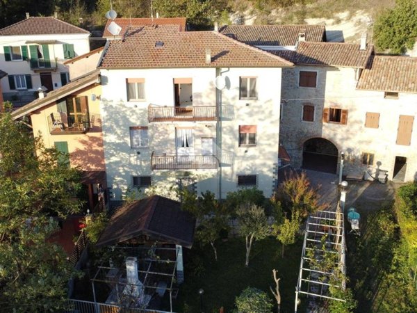 casa indipendente in vendita a Parodi Ligure in zona Cadepiaggio