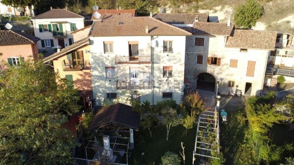 casa indipendente in vendita a Parodi Ligure in zona Cadepiaggio