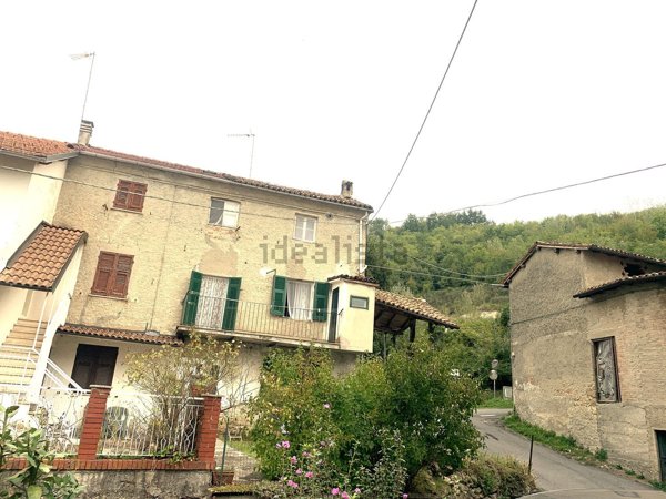 casa indipendente in vendita a Parodi Ligure in zona Cadepiaggio