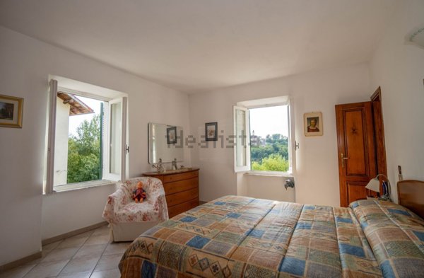 casa indipendente in vendita a Parodi Ligure