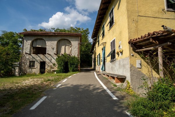 casa indipendente in vendita a Parodi Ligure