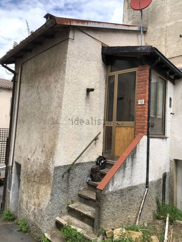casa indipendente in vendita a Parodi Ligure