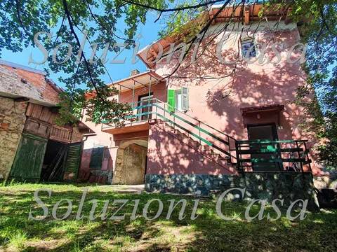 casa indipendente in vendita a Parodi Ligure in zona Tramontana
