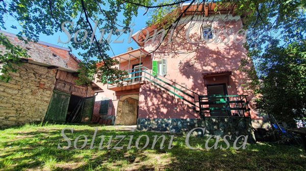casa semindipendente in vendita a Parodi Ligure in zona Tramontana