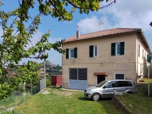 casa indipendente in vendita a Parodi Ligure