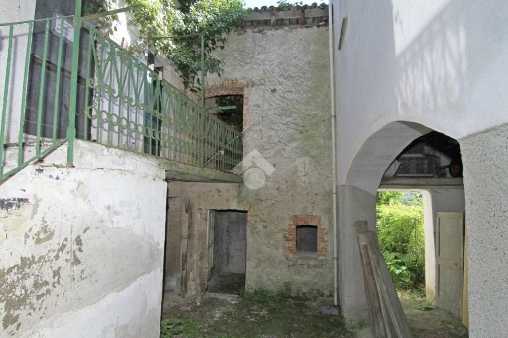 appartamento in vendita a Parodi Ligure in zona Tramontana