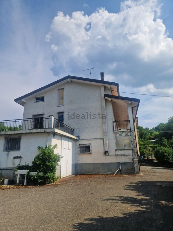 casa indipendente in vendita a Parodi Ligure in zona Tramontana