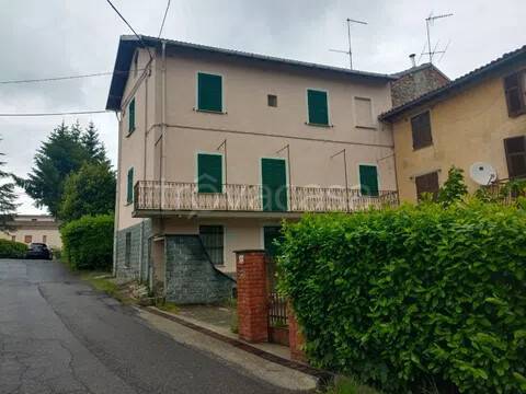 casa indipendente in vendita a Parodi Ligure in zona Tramontana