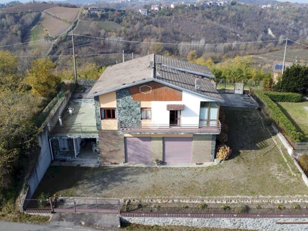 casa indipendente in vendita a Parodi Ligure in zona Tramontana