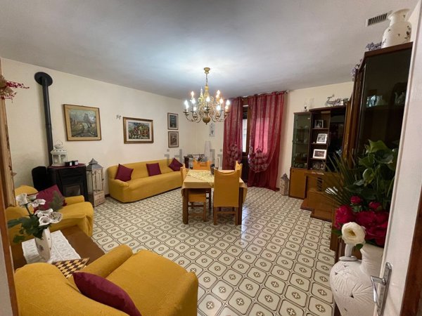 appartamento in vendita a Cavenago d'Adda in zona Caviaga