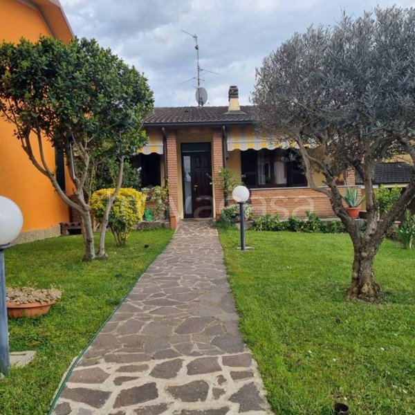 casa indipendente in vendita a Cavenago d'Adda
