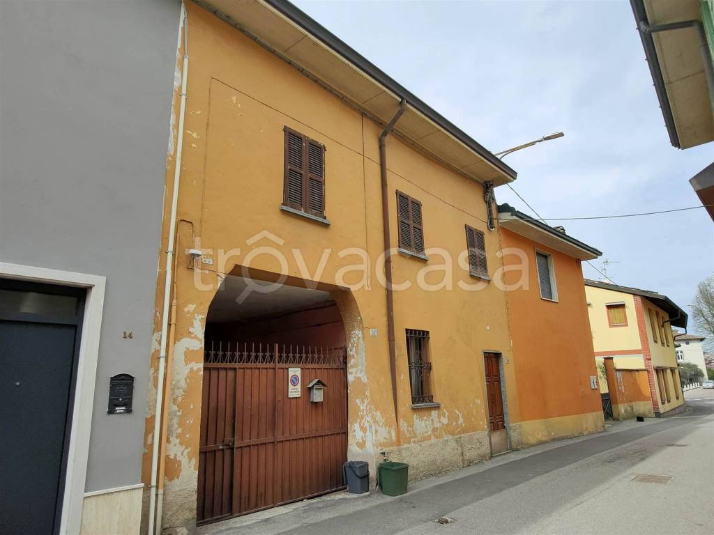 casa indipendente in vendita a Cavenago d'Adda