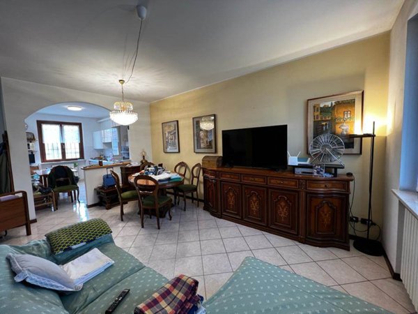 casa indipendente in vendita a Cavenago d'Adda in zona Caviaga