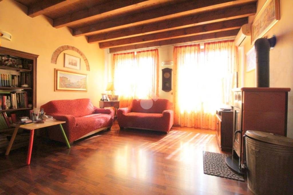 appartamento in vendita a Cavenago d'Adda