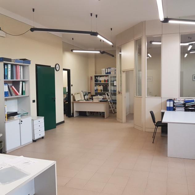 ufficio in vendita a Cavenago d'Adda