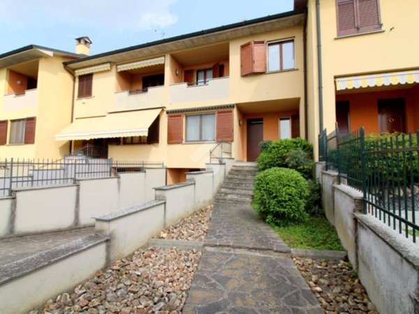 casa indipendente in vendita a Cavenago d'Adda