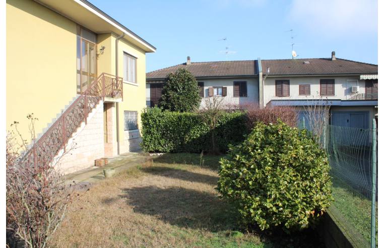 casa indipendente in vendita a Cavenago d'Adda