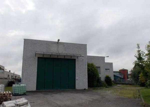 capannone in vendita a Cavenago d'Adda