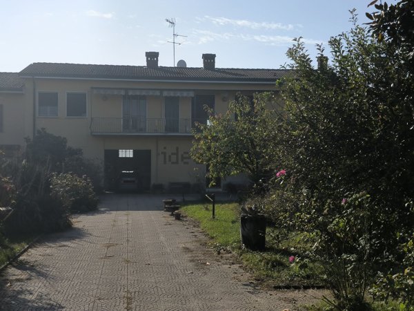 appartamento in vendita a Cavenago d'Adda