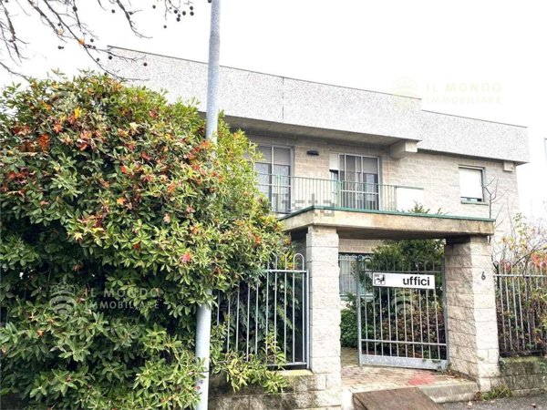 capannone in vendita a Cavenago d'Adda