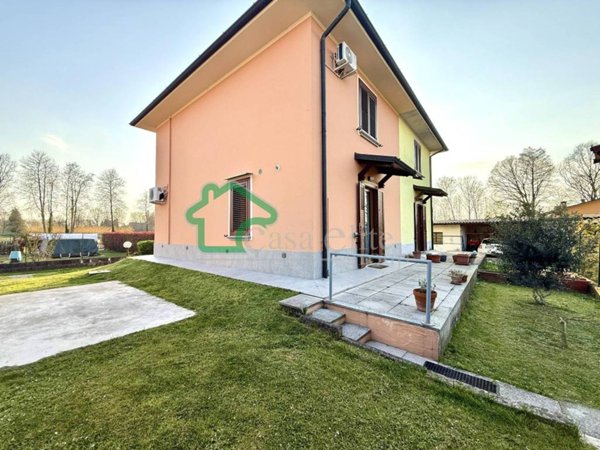 casa indipendente in vendita a Cavenago d'Adda