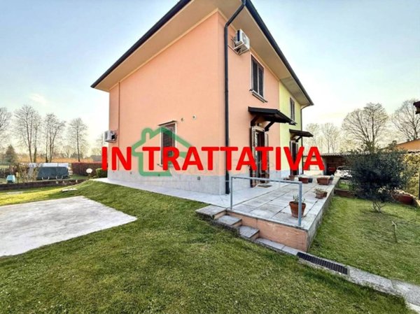 casa indipendente in vendita a Cavenago d'Adda