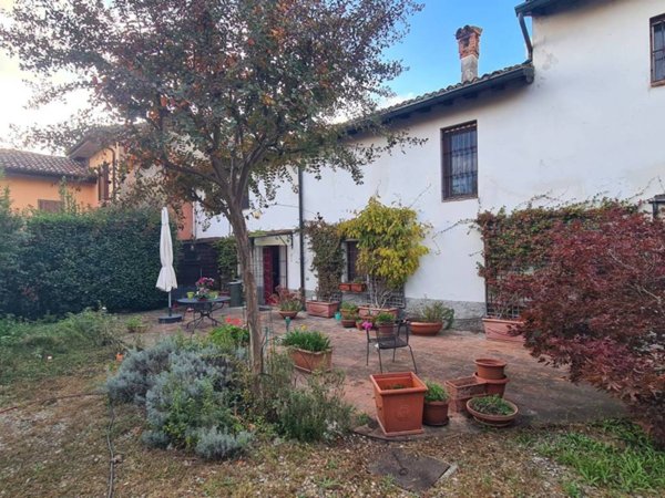 casa indipendente in vendita a Cavenago d'Adda in zona Soltarico